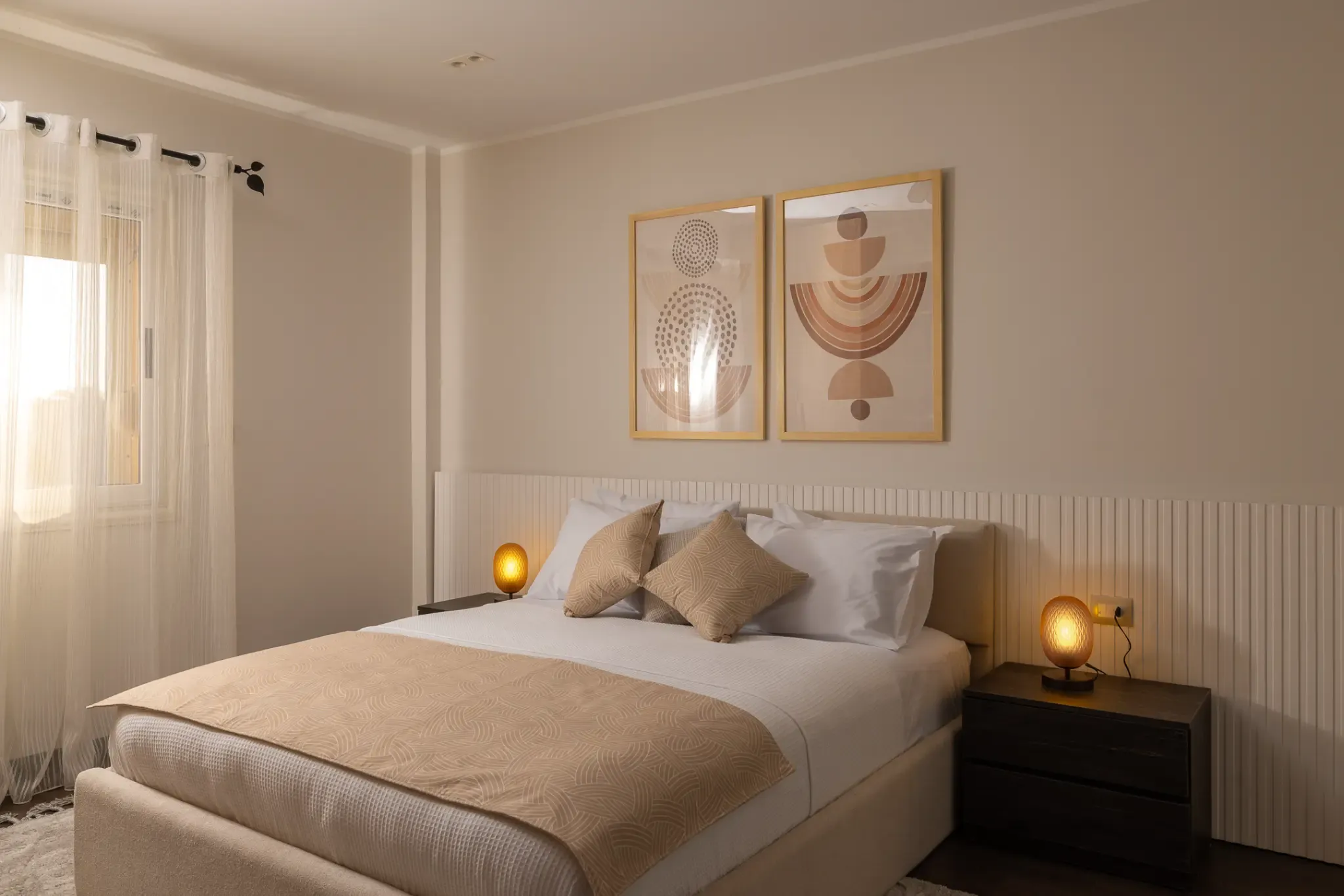 غرفة نوم بعد التنظيف